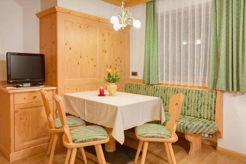 Residence Forcelles St. Kassian Zimmer foto